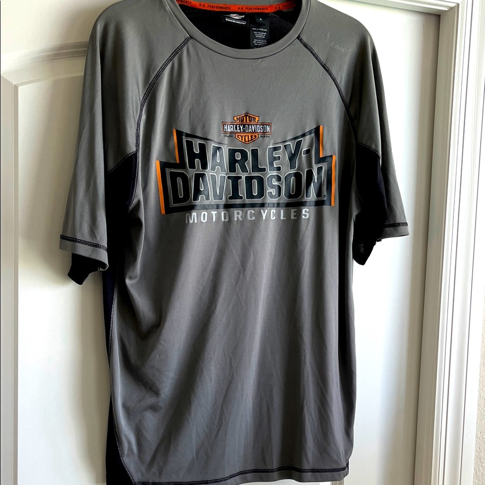 Men’s Harley, Davidson, black and gray short sleeve T-shirt size large